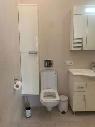 Апартаменты VIP appartment Morskay 8а, 5 minutes walk from otrada beach Одесса Апартаменты с 2 спальнями-22