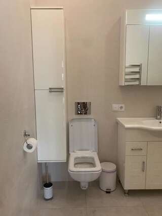 Апартаменты VIP appartment Morskay 8а, 5 minutes walk from otrada beach Одесса Апартаменты с 2 спальнями-39