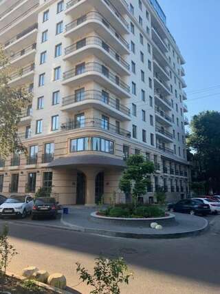 Апартаменты VIP appartment Morskay 8а, 5 minutes walk from otrada beach Одесса Апартаменты с 2 спальнями-43